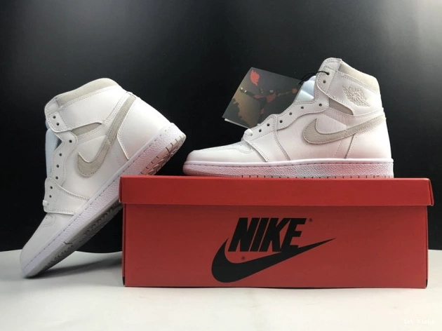BQ4422-100 85 Retro High Grey 1 Air Neutral Jordan 0701